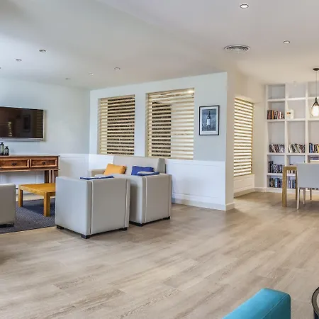 Hg Lomo Blanco * بويرتو ذيل كارمين