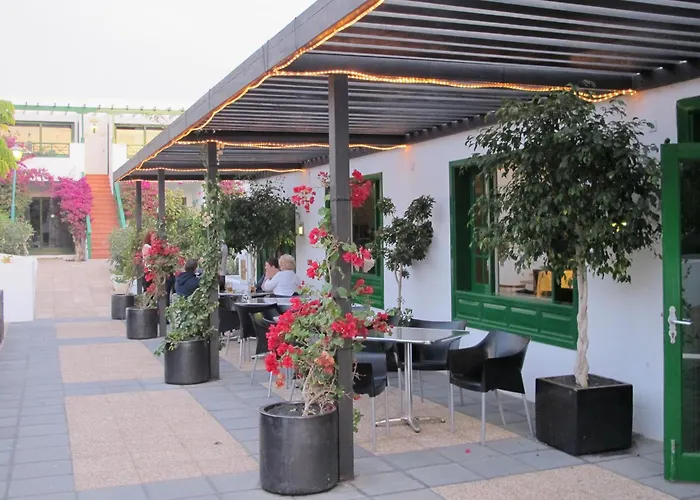 شقة Hg Lomo Blanco *